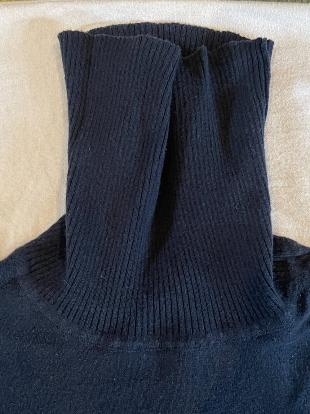Gap Navy Turtleneck Cotton Nylon Lycra Knit Top xs - Picture 3 of 7